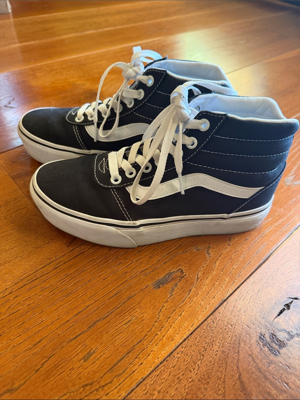 Vans SK8- Hi Tapered Platform Shoe - Picture 3 of 9